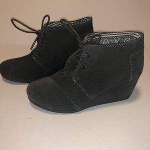 Toms Wedge ankle boots size 8.5